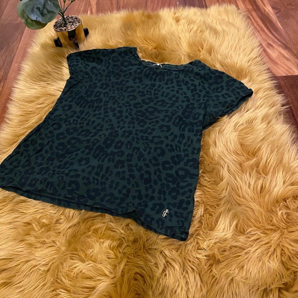 Juicy Couture crew neck cheetah print tee shirt